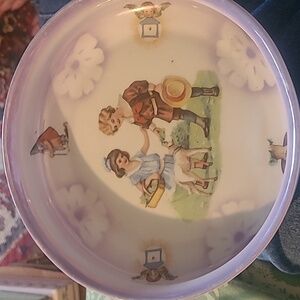 A beautiful German babies feeding dish